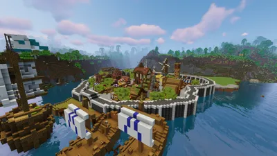 Портовый город в Minecraft на берегу реки за кольцевой каменной стеной, на переднем плане — корабли у причала
